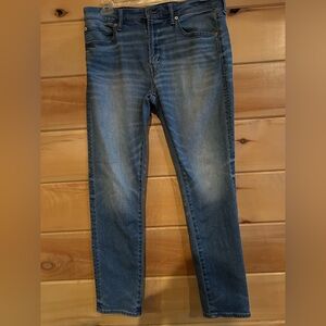 American Eagle Athletic Skinny jeans size 34/30